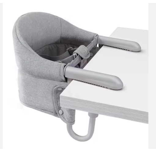 Introducing our Hanging Portable Foldable Travel Hook On Chair, the perfect solution for on-the-go dining with your little one! Designed for babies aged 6 months to 3 years old, this high chair is a must-have for hassle-free mealtime adventures.