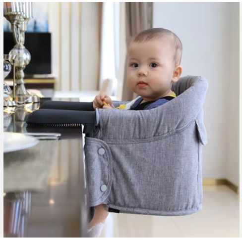 Introducing our Hanging Portable Foldable Travel Hook On Chair, the perfect solution for on-the-go dining with your little one! Designed for babies aged 6 months to 3 years old, this high chair is a must-have for hassle-free mealtime adventures.